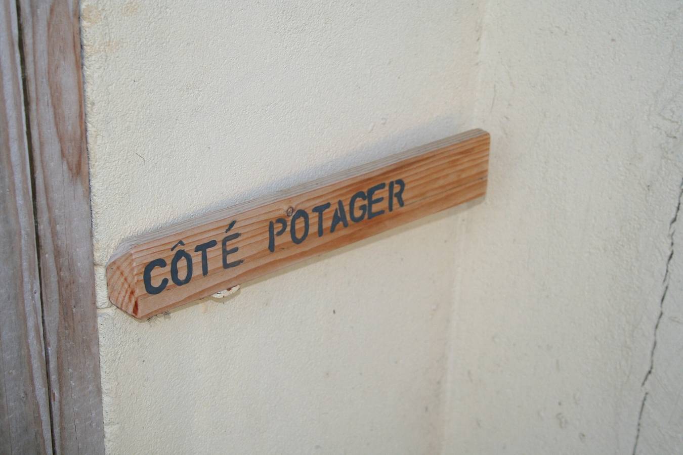 Bed & Breakfast „La Chambre Potager“ mit gemeinsamer Terrasse, Garten und Wlan in Senonches, Parc naturel régional du Perche