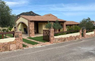 Cottage pour 4 personnes, avec vue et jardin, adapté aux familles à Castiadas