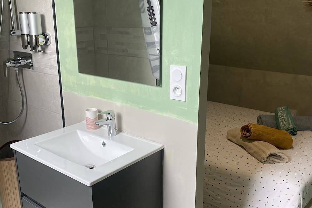 Appartement entier, Les Lys 4 personnes au porte de Chambord in Maslives, Région de Blois