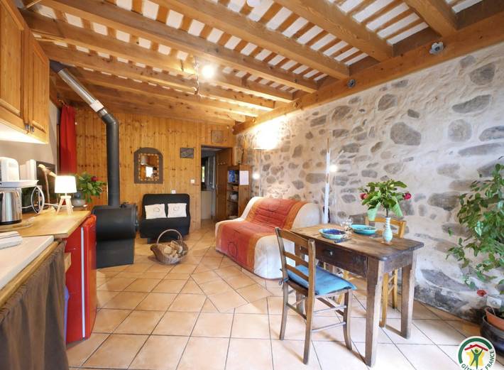 Studio pour 3 personnes, avec jardin et sauna, animaux acceptés