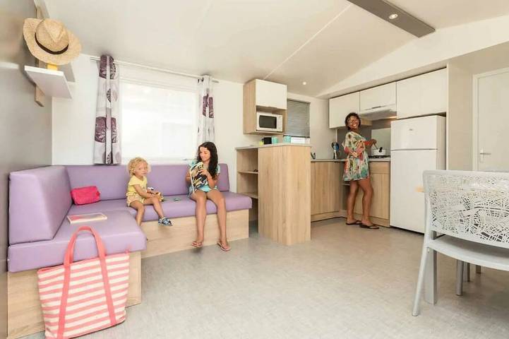 Mobil home pour 5 personnes dans Le Cheval Autrement Les Mathes