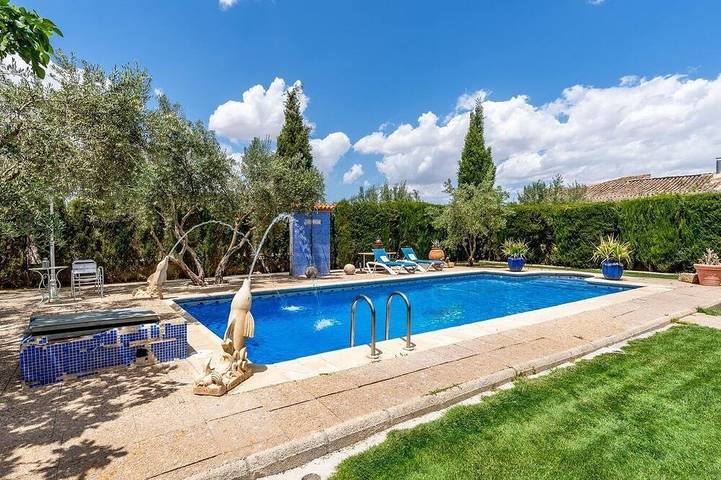 Villa pour 14 personnes, avec jardin et balcon - 1