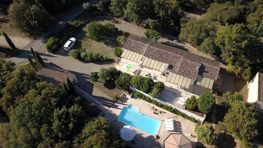 Location de vacances pour 6 personnes, avec piscine ainsi que vue et jardin à Moissac-Bellevue - 4