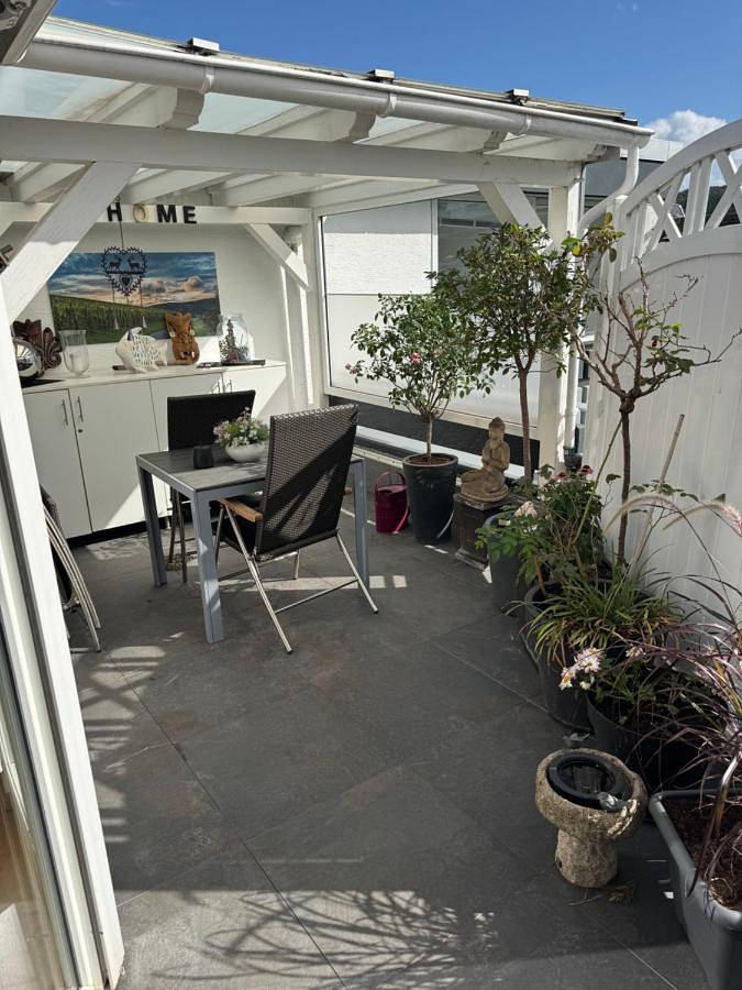Ferienwohnung für 2 Personen, mit Balkon und Terrasse sowie Ausblick in Bad Neuenahr - 2