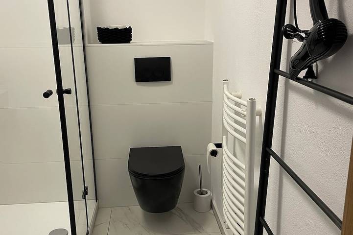 Ferienwohnung für 2 Personen, mit Pool und Balkon in Sundern - 4