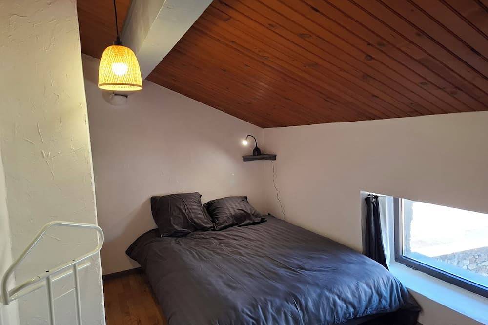 House in the center of the village ideal for families in Matemale, Parc naturel régional des Pyrénées catalanes