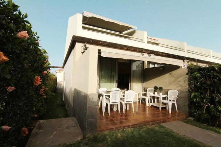 Ferienhaus für 8 Personen, mit Pool und Garten - 1