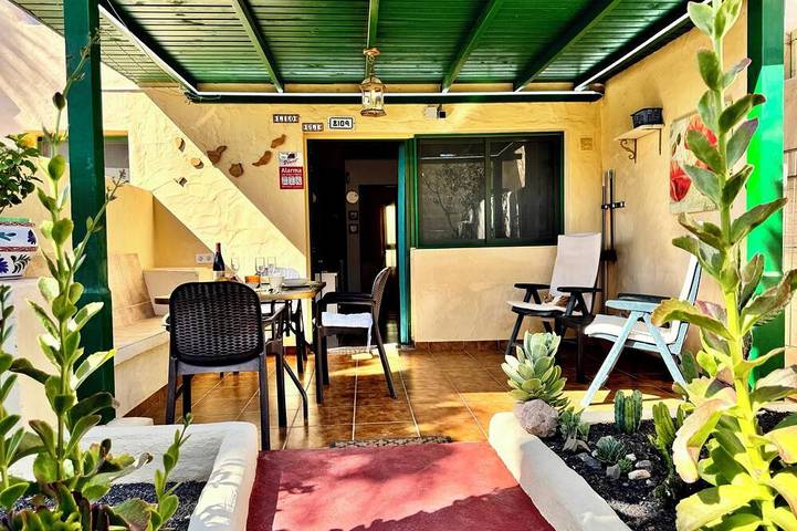 Bungalow for 3 people, with garden and terrace, with pets in Fuerteventura