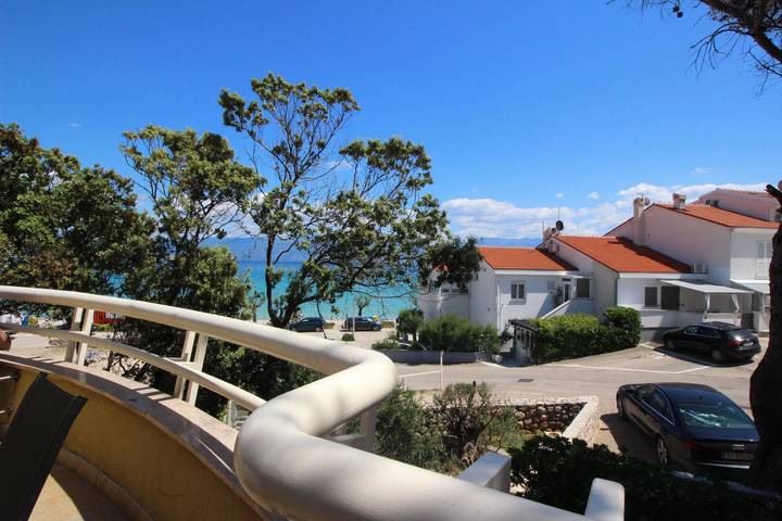 Ferienwohnung für 5 Personen, mit Balkon in Baska