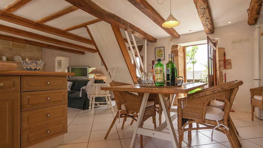 Location de vacances pour 5 personnes, avec piscine et jardin à Badefols-d'Ans - 4