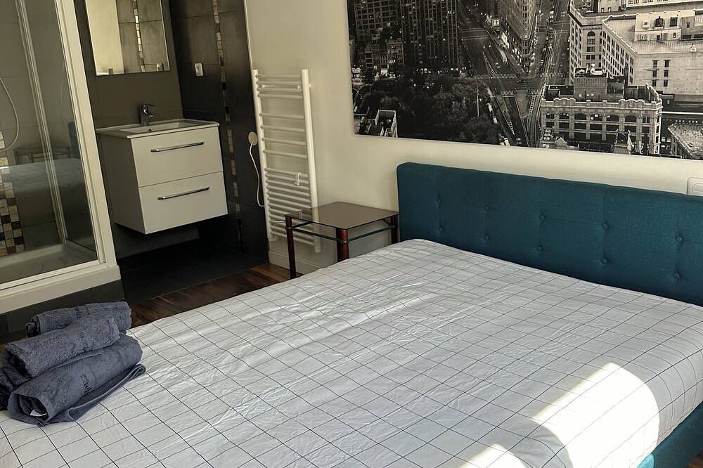 Entire apartment, Design apartment near Paris and Orly in Savigny-sur-Orge, Essonne