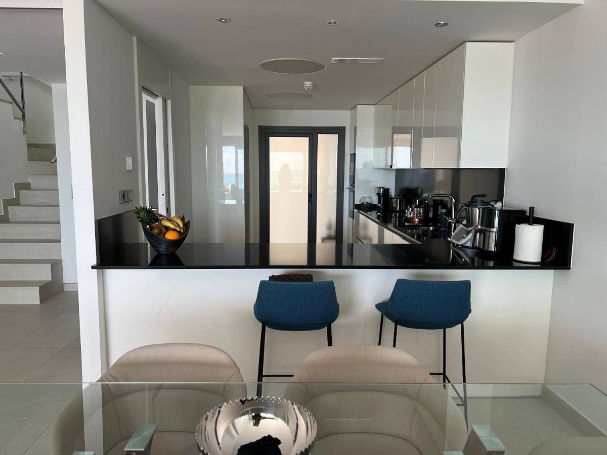 Bungalow de lujo 5* 1ª Línea Playa San Juan in El Cabo de las Huertas, San Juan Playa (Alicante)