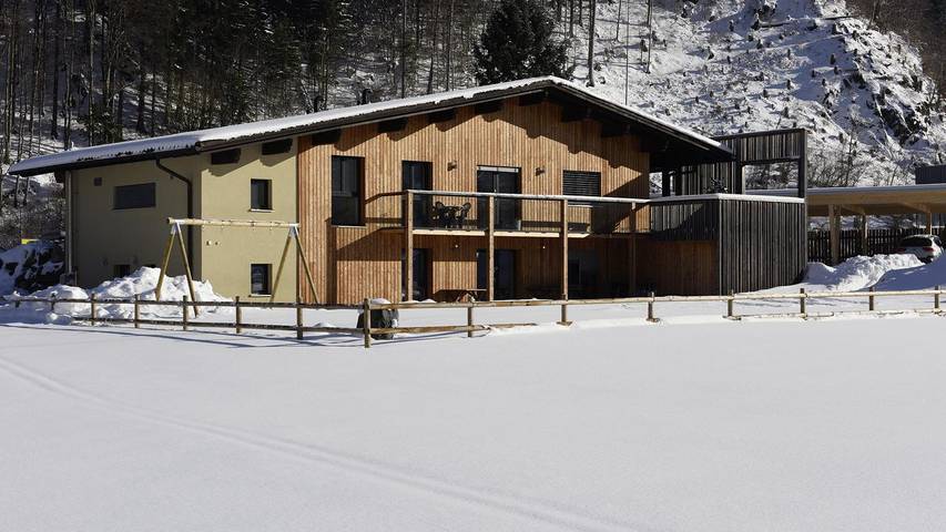 Vakantiehuis voor 25 personen, met tuin en uitzicht, kindvriendelijk - 1