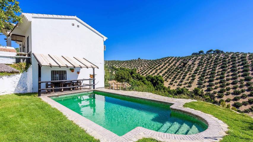 Casa rural para 7 personas, con piscina y balcón/terraza en Montefrío - 2