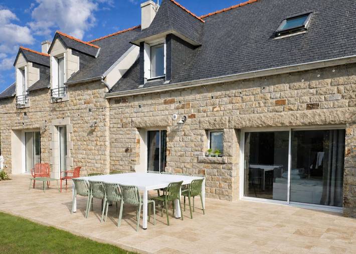 Location de vacances pour 12 personnes, avec Jardin à Combrit