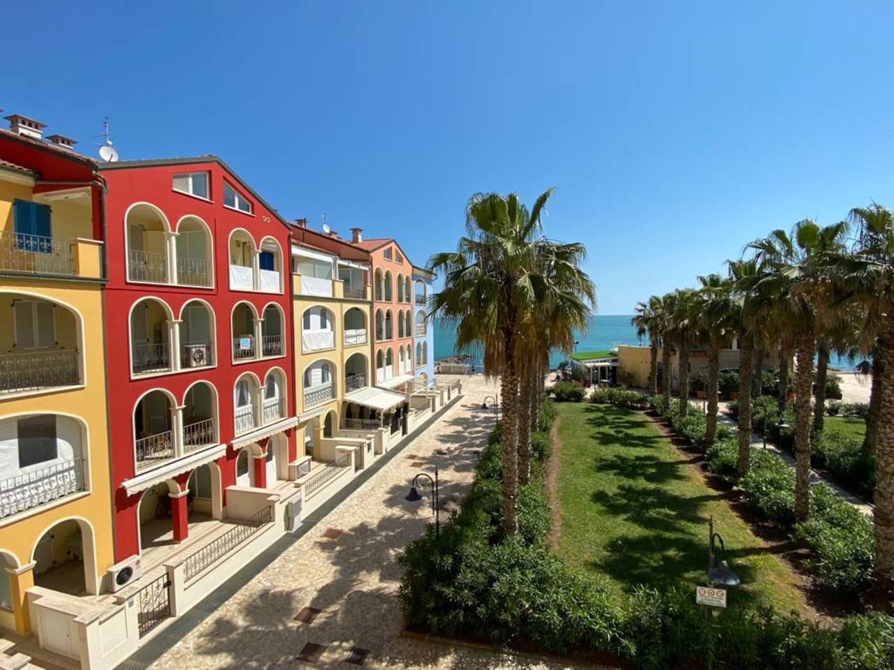 Geheel vakantieappartement, Trilo Piazza Marina Luchetti - 25 - Trilo P.zza Marina in Adriatische kust Marken