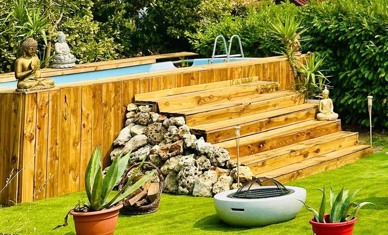 Chalet para 4 personas, con piscina y jardín - 1
