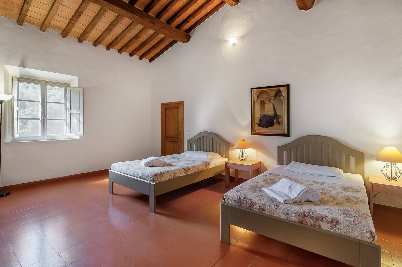 Ginestra Apartment with Private Terrace, Fireplace and Shared Pool in Gambassi Terme, Florence Province