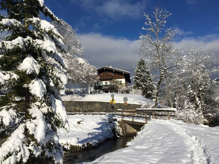 Ferienwohnung für 2 Personen, mit Ausblick und Balkon sowie Garten in Kreuth