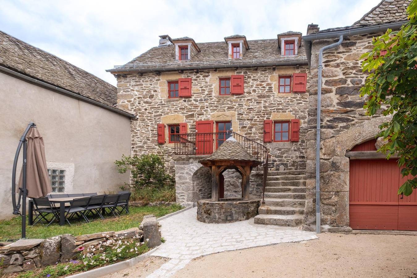 Ensemble Maison et Grange in Les Salces, Massif central