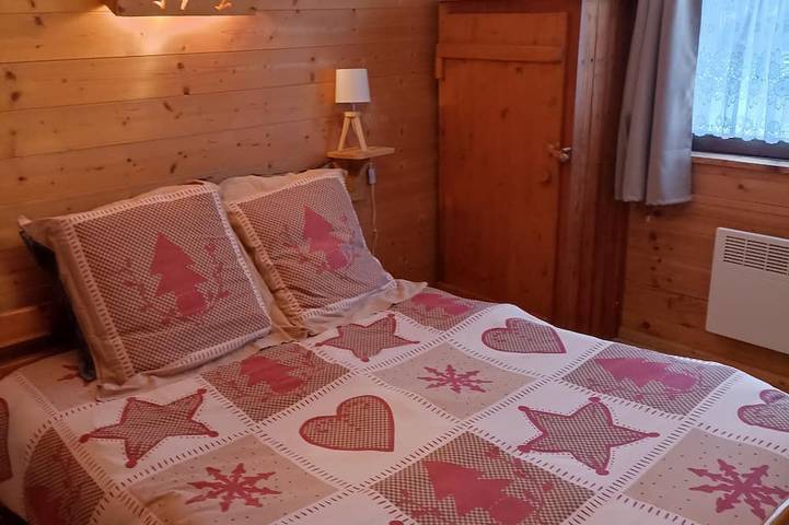 Gîte pour 5 personnes, avec jardin et terrasse, animaux acceptés dans Les Bossons - 3