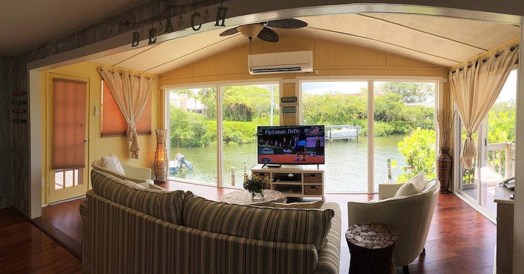 Brandneue Renovierung Sea Breeze Cottage mit eigenem Dock, Zugang zur Bimini Bay in Anna Maria (FL), Anna Maria Island