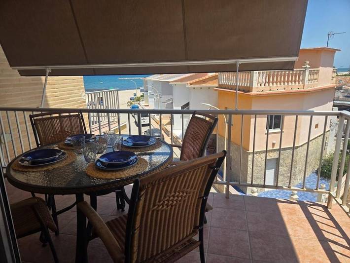 Gîte pour 6 personnes, avec Balcon ainsi que Terrasse et Vue dans Les Deveses