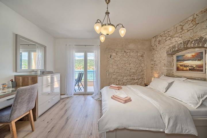 Alegría de la casa de playa in Vinisce, Condado de Split-Dalmácia