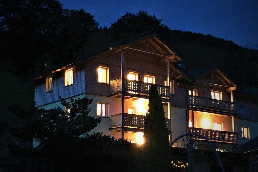 Ganze Ferienwohnung, Villa Goiseram - Ferienwohnung Lindi in Bad Goisern am Hallstättersee, Totes Gebirge