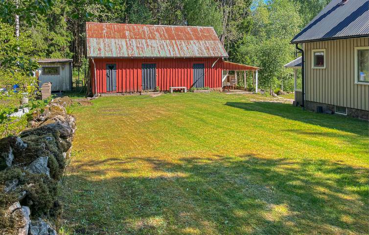 Hus för 4 Personer med trädgård in Falkenbergs region