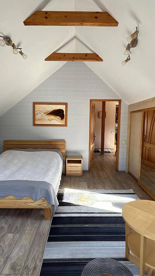 Apartament wakacyjny dla 4 osób, z Taras i Ogród oraz Widok w Nida