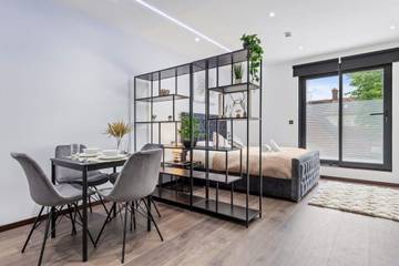 Glamping for 2 People in London, South East England, Photo 2