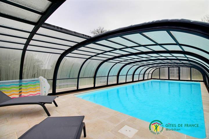 Gîte pour 4 personnes, avec piscine ainsi que terrasse et jardin, animaux acceptés à Theix - 2