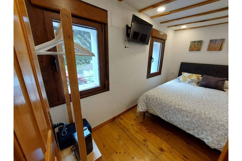 La Casa de Sara in Boca de Huérgano, Cordillera Cantábrica