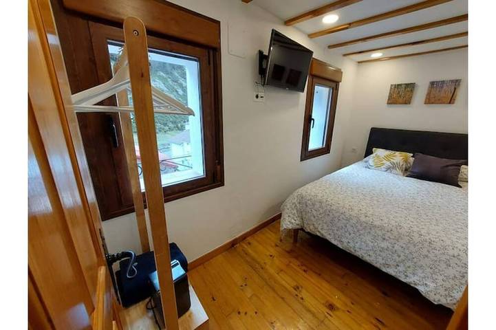 La Casa de Sara in Boca de Huérgano, Cordillera Cantábrica
