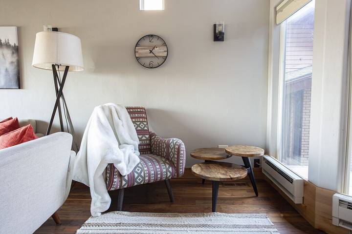 Vacation rental for 12 people, with hot tub and yard as well as balcony in Cottonwood Heights