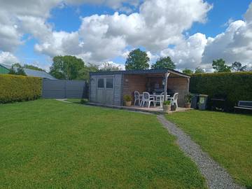 Gîte pour 2 personnes, avec terrasse et jardin à Néant-sur-Yvel