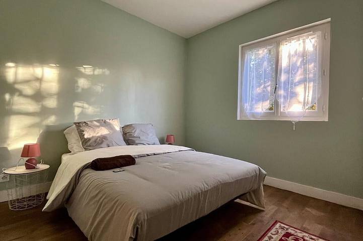 Location de vacances pour 8 personnes, avec jardin à Nantiat - 2