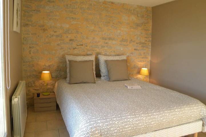 Location de vacances pour 10 personnes, avec terrasse, animaux acceptés à Grèzes (Lot) - 2