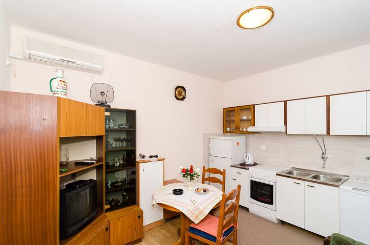 Entire apartment, Apartment Berk - One-Bedroom Apartment with Terrace in Dubrovnik, Grad Dubrovnik