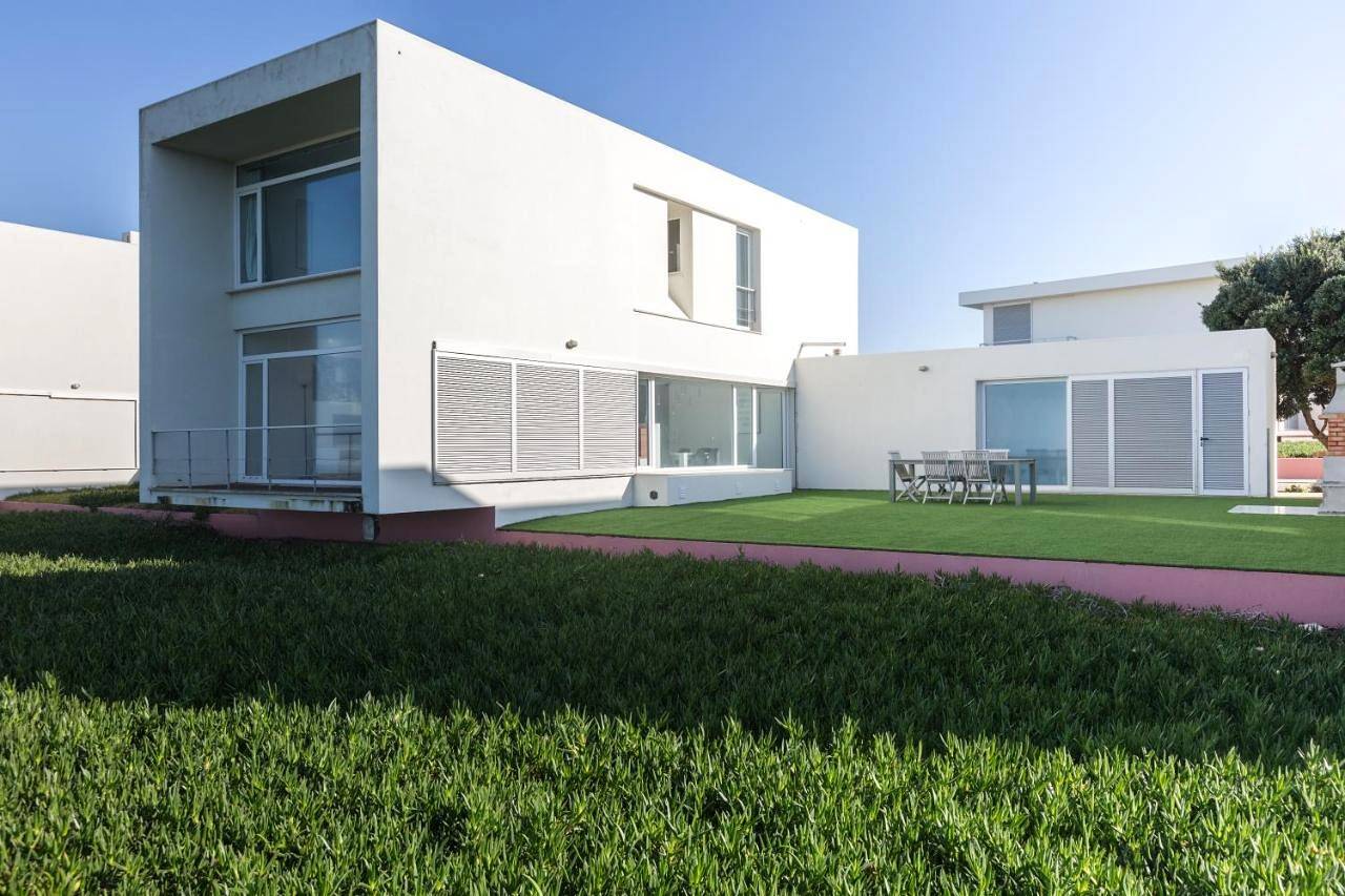 Villa - Beach Front in A dos Cunhados e Maceira, Distrito de Lisboa