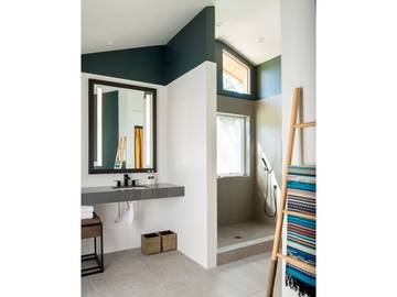 Lake House for 4 Guests in Stevenson, Cascade Range, Picture 3