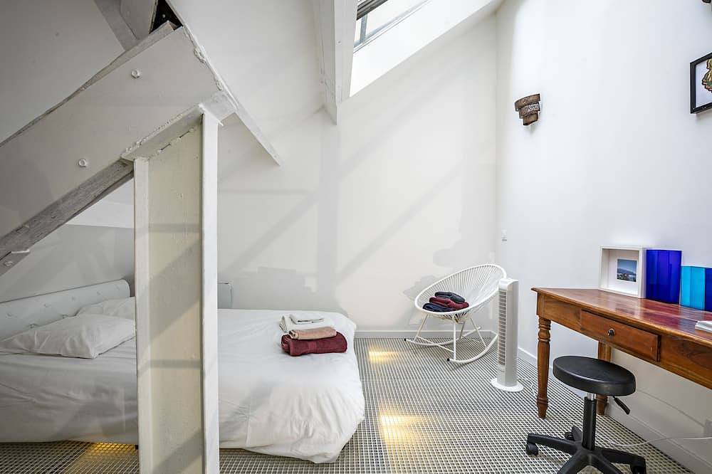 Ganze Wohnung, 2 Bedroom Apartment in Paris in 3e Arrondissement, Paris