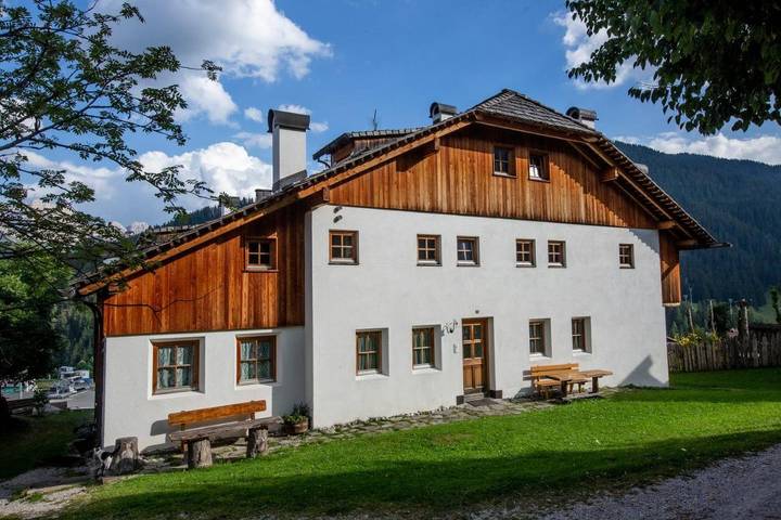 Apartamento para 5 personas, con jardín y vistas en Badia
