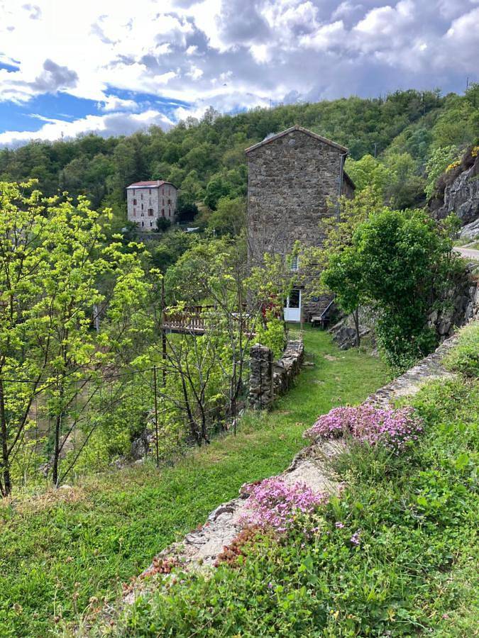 Location de vacances pour 11 personnes, avec jardin et vue à Vernosc-lès-Annonay