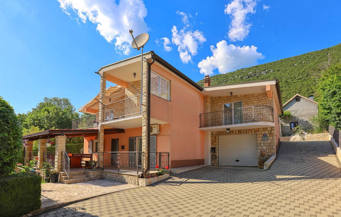 Casa vacanza a Grad Vrgorac a partire da 356€ a notte