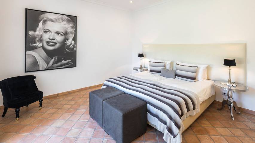 Location de vacances pour 8 personnes, avec piscine ainsi que jardin et vue sur l’océan dans Boliqueime - 2