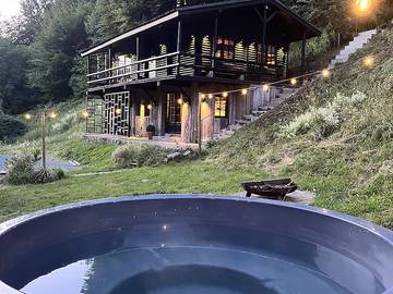 Gîte pour 8 personnes, avec balcon/terrasse et terrasse dans Samrée