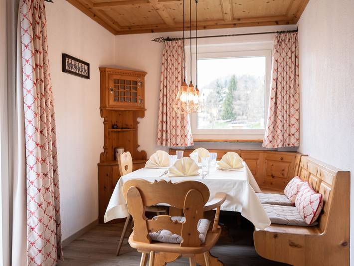 Ferienwohnung für 4 Personen, mit Balkon und Garten sowie Ausblick in Zuoz - 2