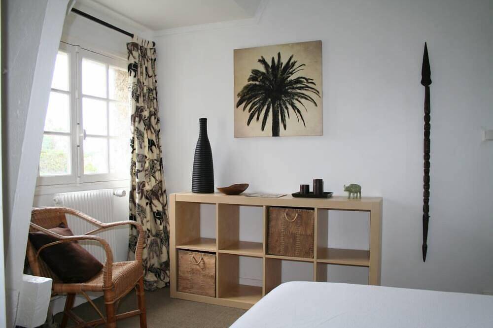 House with terraces and unobstructed view of the beach with direct access in Saint-Aubin-sur-Mer (Calvados), Caen region